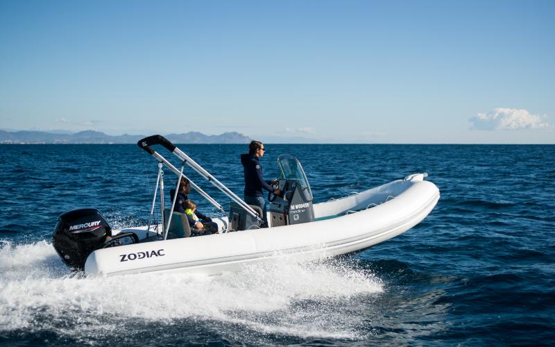 Zodiac Medline 580 Sea Riders